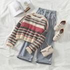 Striped Cropped Sweater / Loose-fit Jeans
