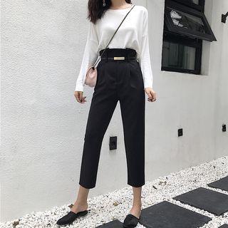 Plain Knit Top / Cropped Dress Pants