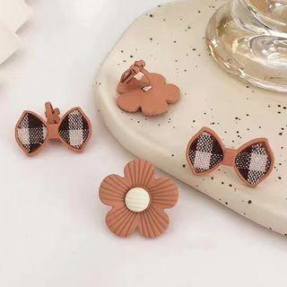Asymmetrical Floral Stud Earring / Clip-on Earring