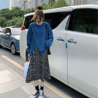 Plain Slit Sweatshirt / Leopard Print Midi A-line Skirt