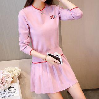 Set: Long-sleeve Knit Sweater + Pleated Mini Skirt