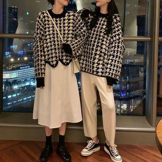 Houndstooth Sweater / Midi A-line Skirt / Straight-leg Pants