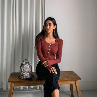 Lettuce-edge Cropped Rib-knit Cardigan