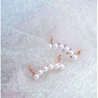 Faux Pearl Cuff Earring 1 Pc - Clip On Earring - One Size