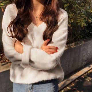 Plain V-neck Fluffy Sweater