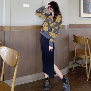 Two-tone Sweater / Plain Midi Pencil Skirt