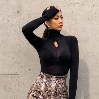 High-neck Keyhole-front Slim-fit Top