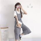 Short-sleeve T-shirt / Gingham Jumper Pants