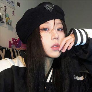 Lettering Metal-accent Beret Black - One Size