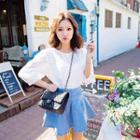 Puff-sleeve Lace-trim Top