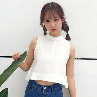 Plain Mock Neck Cropped Tank Top