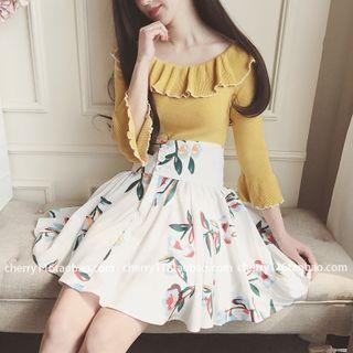 Ruffle Trim Bell-sleeve Knit Top