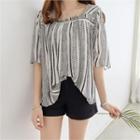 Square-neck Elbow-sleeve Pattern Top