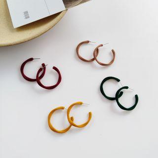 Twisted Flannel Open Hoop Earring