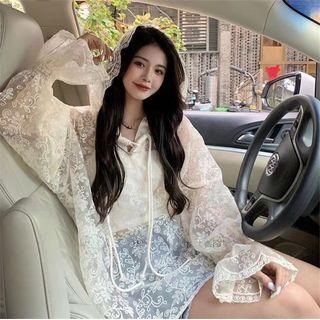 Flared-cuff Hooded Lace Blouse