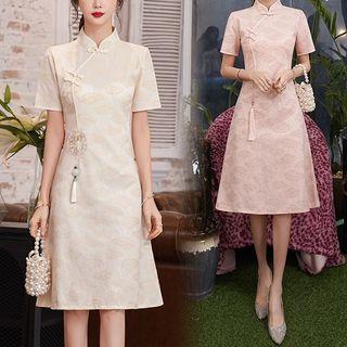 Short-sleeve Tasseled A-line Qipao