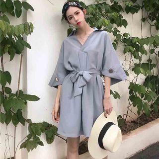 Plain V-neck 3/4 Sleeve Chiffon Dress
