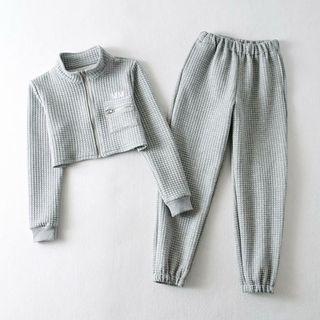 Half-zip Jacket / Loose Fit Jogger Sweatpants