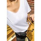 V-neck Round-hem Top