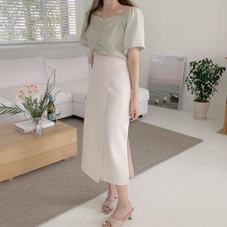 Short-sleeve Blouse / Plain Midi Skirt