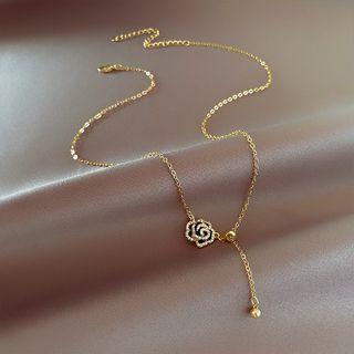 Flower Alloy Necklace Black & Gold - One Size