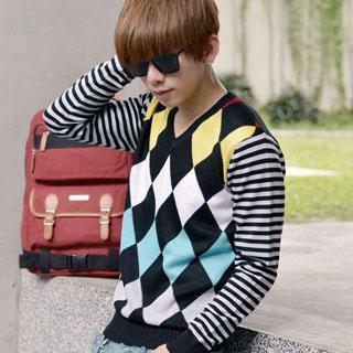 Color-block Striped-trim Qulited V-neck Knit Sweater