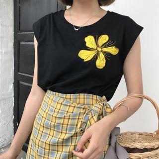 Floral Embroidered Sleeveless Top