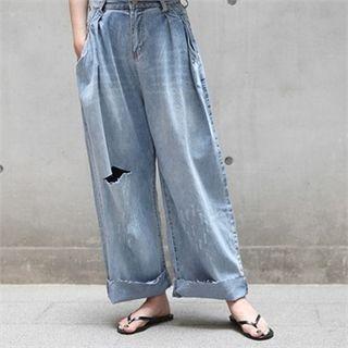 Pleated-front Slit-trim Jeans