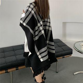 Reversible Fringed Plaid Cloak / Plain Shirt