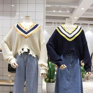 Distressed Contrast Trim V-neck Sweater