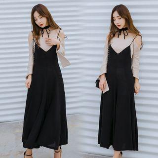 Set: Cold Shoulder Long-sleeve Top + V-neck Maxi Dress
