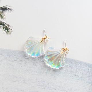 Shell Earring