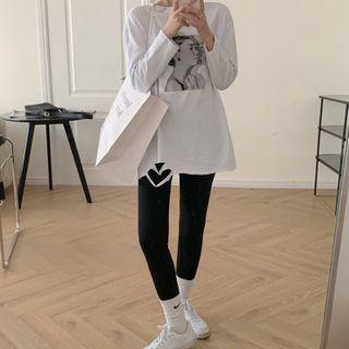 Long-sleeve Printed Distressed T-shirt / Leggings
