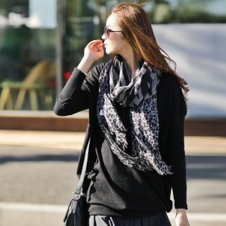 Round-neck Loose-fit Top