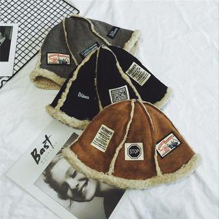 Fleece Trim Applique Bucket Hat