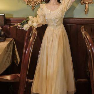 Puff-sleeve Floral Applique Mesh Overlay Midi A-line Dress