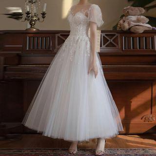Puff-sleeve A-line Wedding Dress