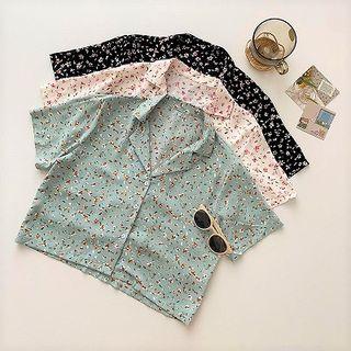 Short-sleeve V-neck Floral Chiffon Shirt
