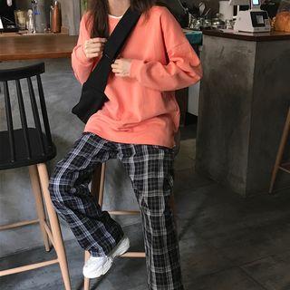Plain Sweatshirt / T-shirt / Plaid Wide-leg Pants