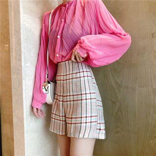 Long-sleeve Plain Shirt / Plaid Shorts