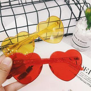 Heart One-piece Sunglasses With Pouch / Case