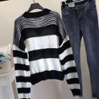 V-neck Sweater Stripes - Black & White - One Size