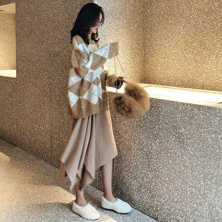 Argyle Sweater / Asymmetric A-line Skirt / Set