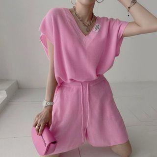 Set: V-neck Applique Knit Vest + Wide Leg Shorts