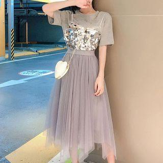 Mock Two-piece Sequined Short-sleeve T-shirt / Mesh Midi A-line Skirt / Set