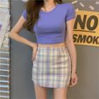 Short-sleeve Cropped T-shirt / Plaid Fitted Mini Skirt