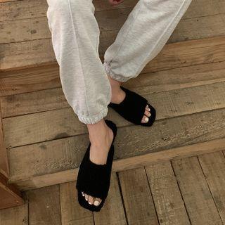 Fluffy-fleece Slippers