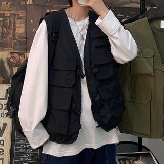 V-neck Zip Vest / Plain Long-sleeve T-shirt