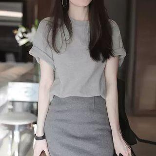 Short-sleeve T-shirt / Pencil Skirt / Set