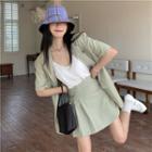 Short-sleeve Loose-fit Jacket / Plain Slim-fit Skirt